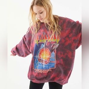 COPY - Urban Outfitters Def Leopard Sweatshirt - Size S/M